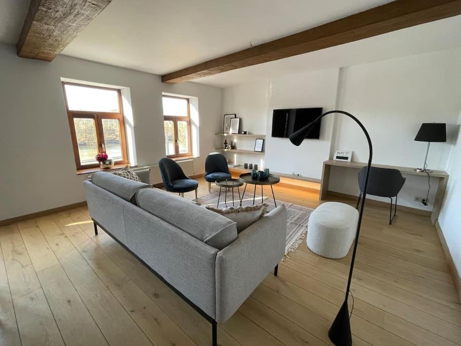 Gite De Charme Bord De Meuse Намюр Екстериор снимка