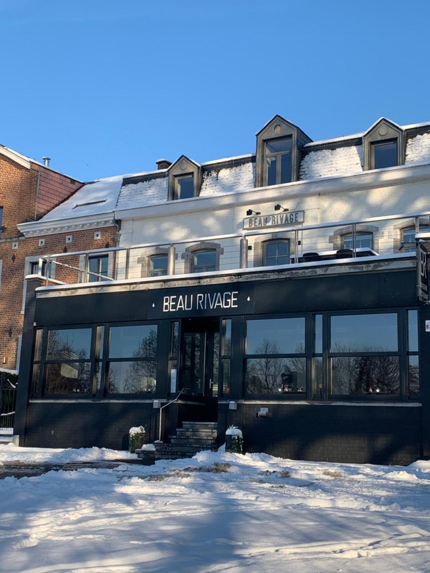 Gite De Charme Bord De Meuse Намюр Екстериор снимка